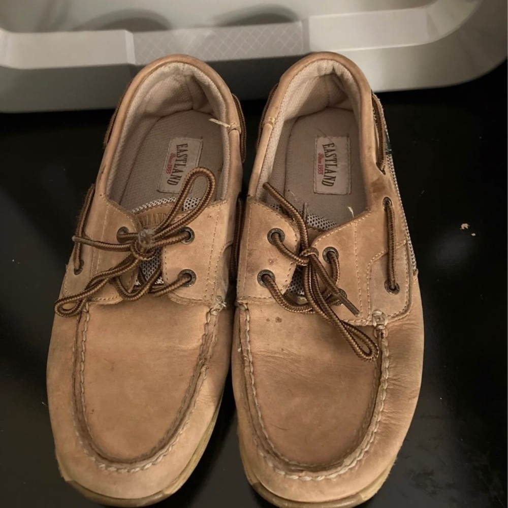 East land Boat Shoes. Women Size 9. Barely worn